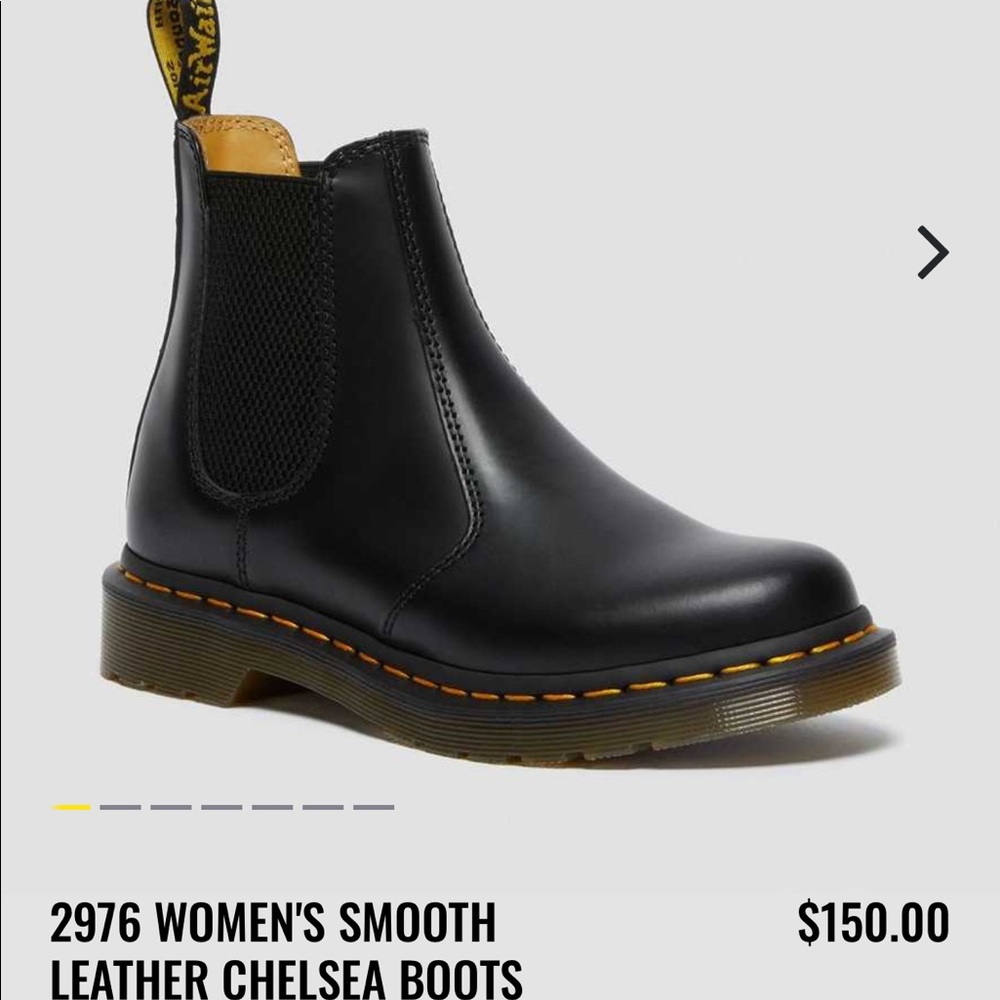 2976 Chelsea Doc Martens